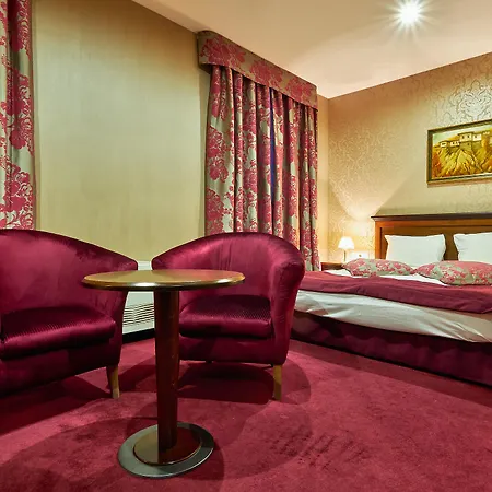 Yantra Grand Hotel