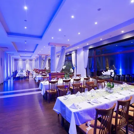 Hotel Yantra Grand 4*