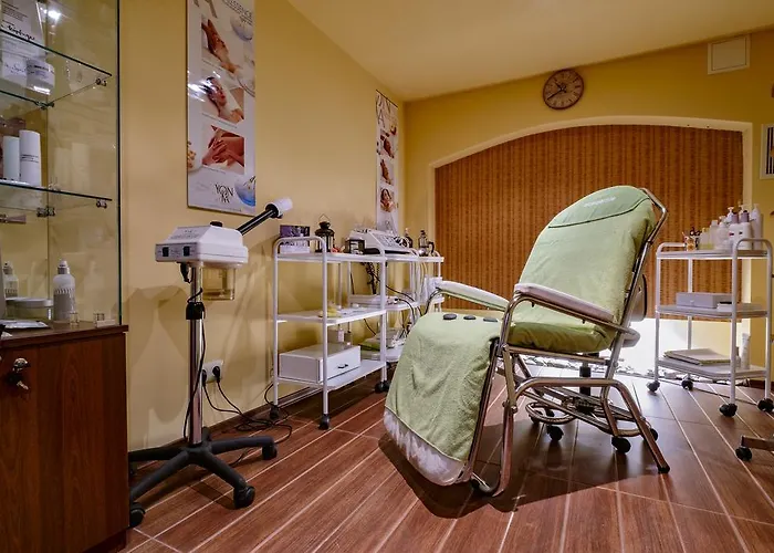 Hotel Yantra Grand 4*